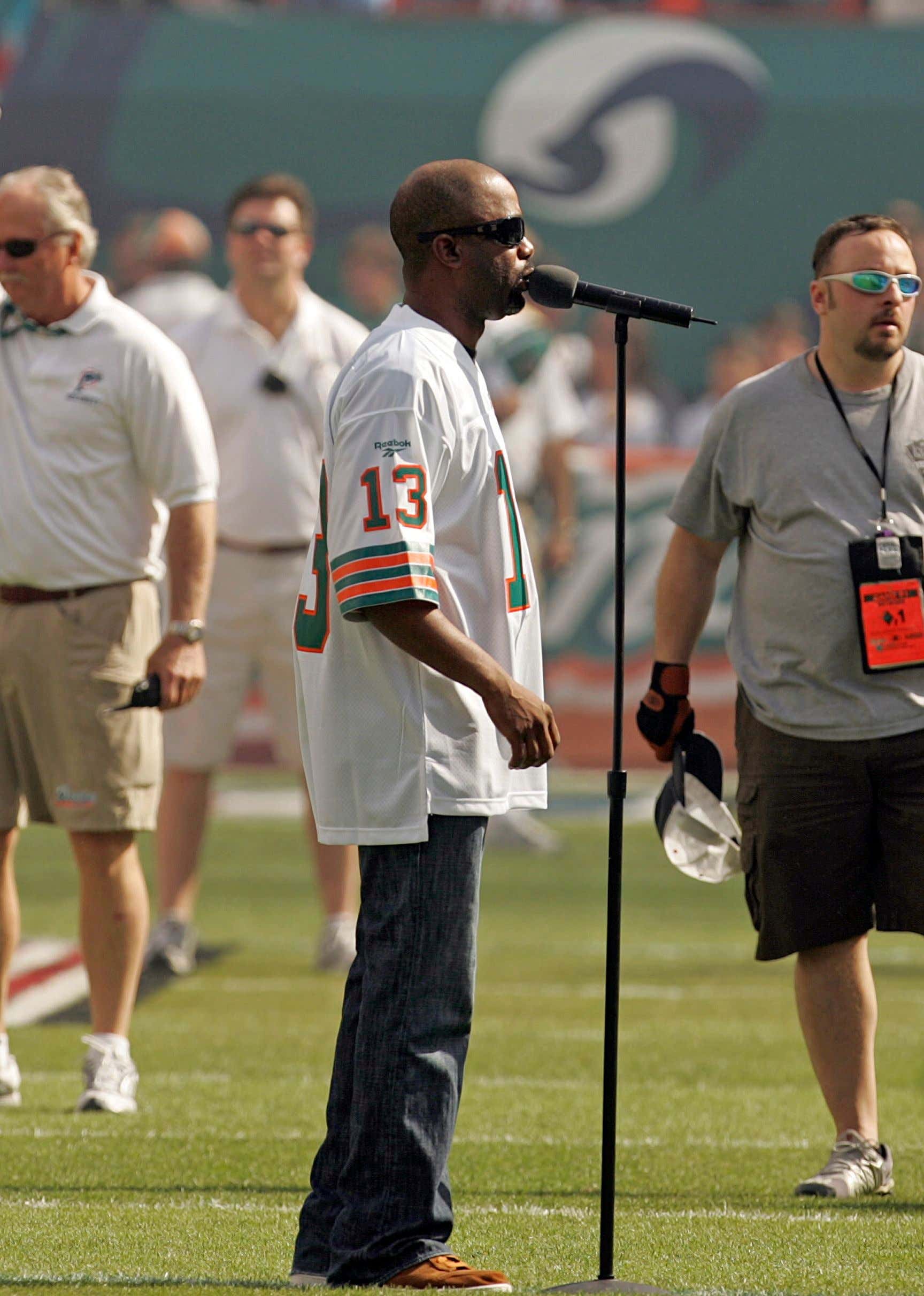 Darius Rucker Is The World's Greatest Sports Fan After Revealing Why He Wrote 'I Only Wanna Be With You'