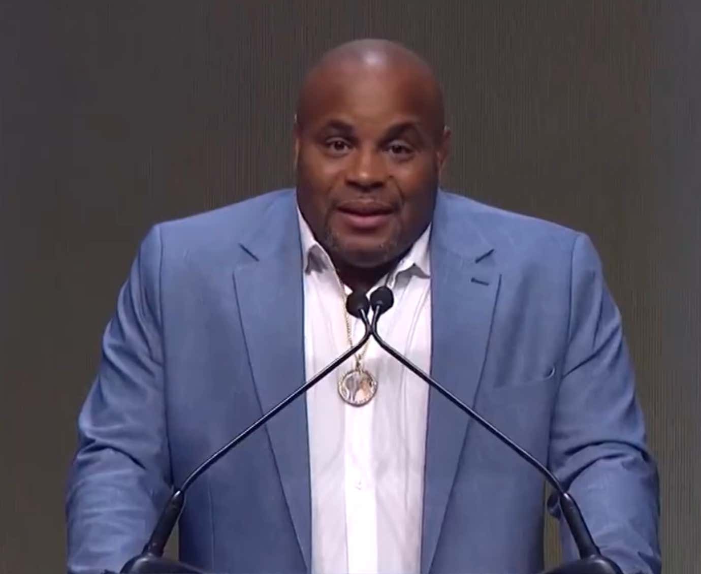 Daniel Cormier Finally Confesses To Using The "Towel Trick" During His Hall Of Fame Speech