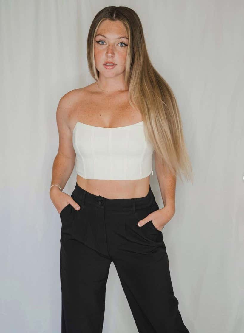 Barstool Local Smokeshow Of The Day - Annabelle From Boston University_img_6