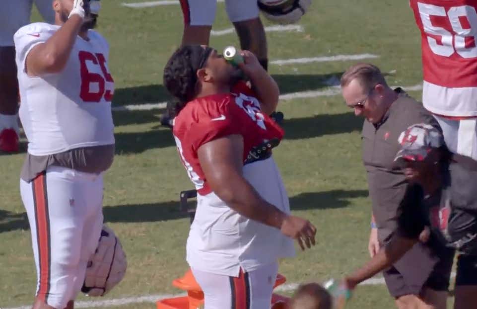 Vita Vea Shotguns Cans Of Gatorade Like He Devours Running Backs Hitting The Hole