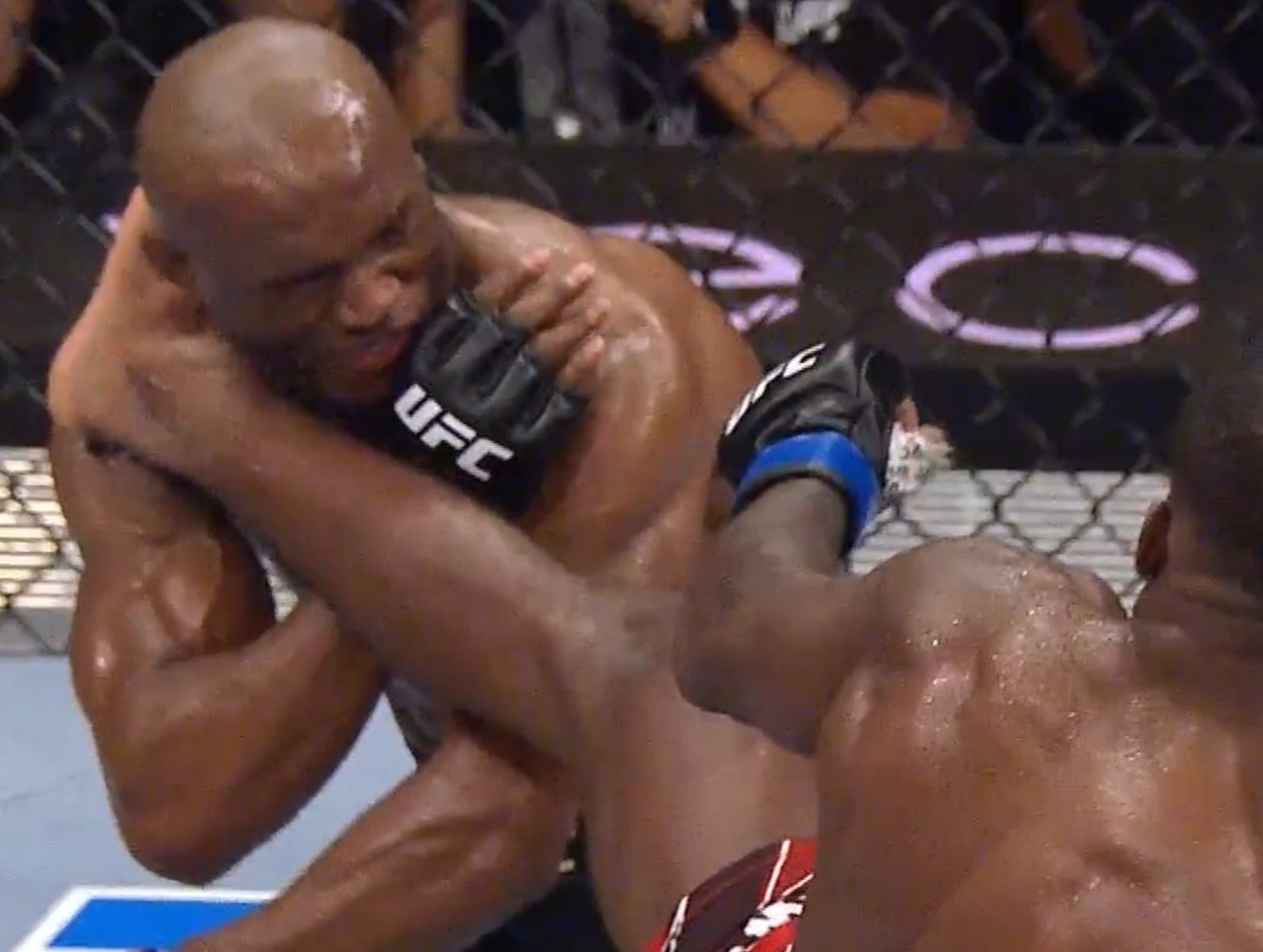 LEON EDWARDS SENDS KAMARU USMAN TO THE SHADOW REALM WITH A HEAD KICK TO BECOME THE NEW UFC WELTERWEIGHT CHAMPION
