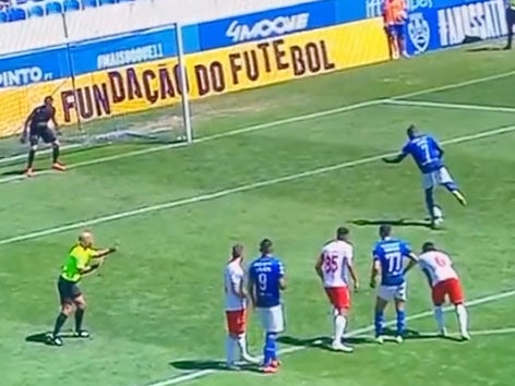 Even If You Hate Soccer You Have To Respect This Cocky Asshole's Crazy PK