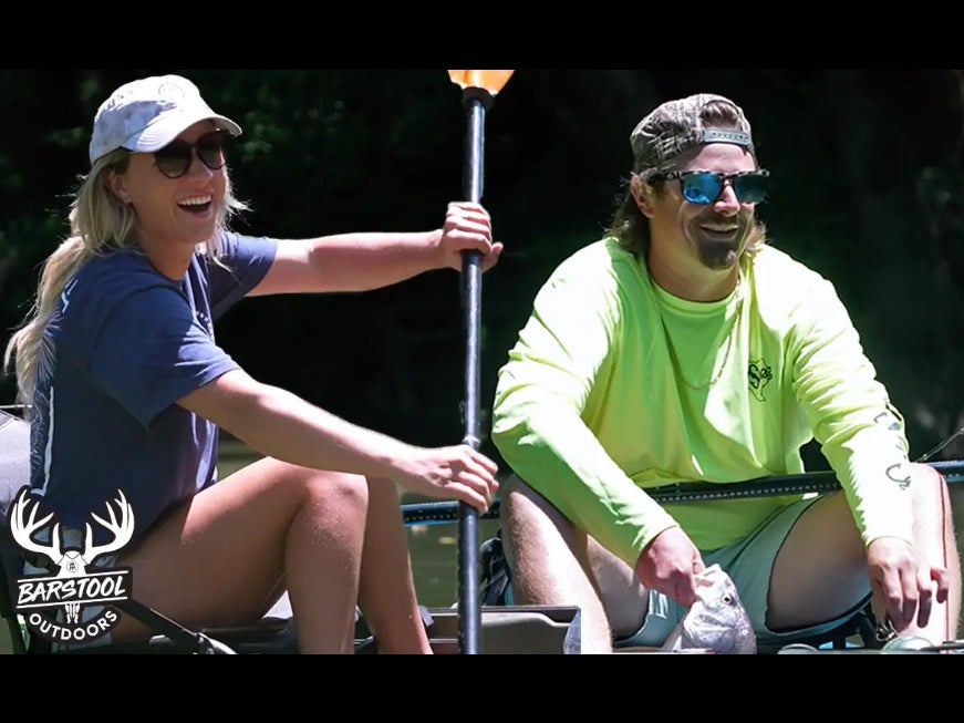 Fishing The Back Waters Of TN With HARDY!