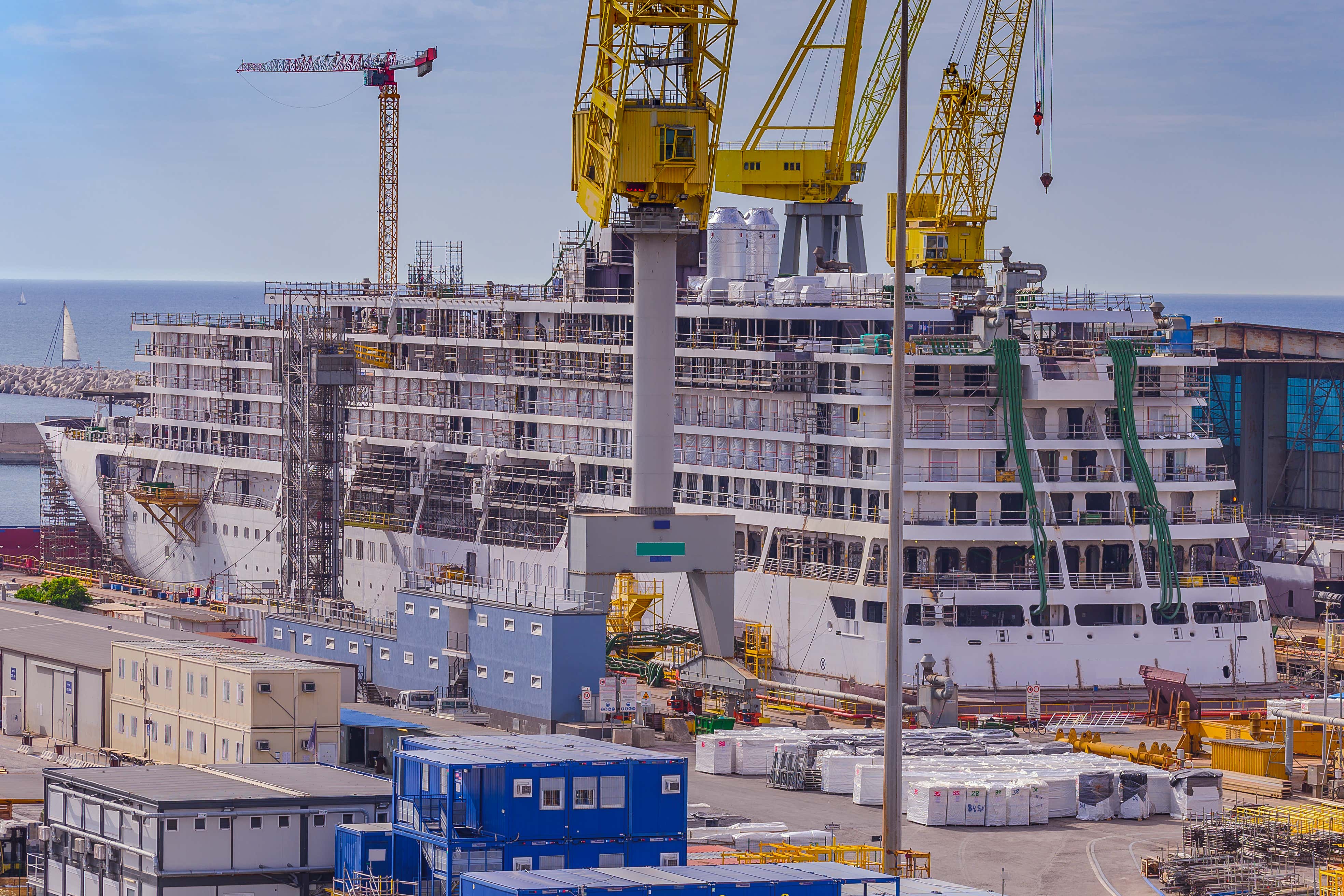 Watch This When You're High - How Are Cruise Ships Built?