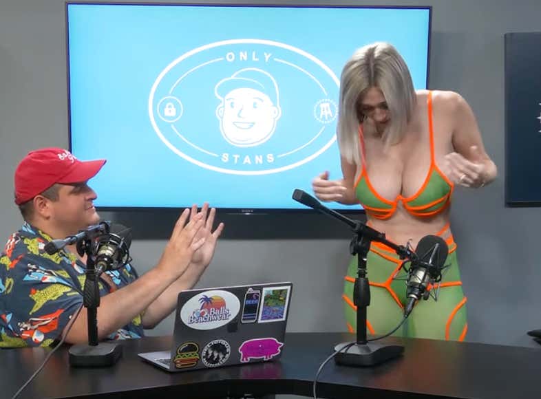 OnlyFans Star Explains The Art Of Ghosting Dudes She's No Longer Interested In