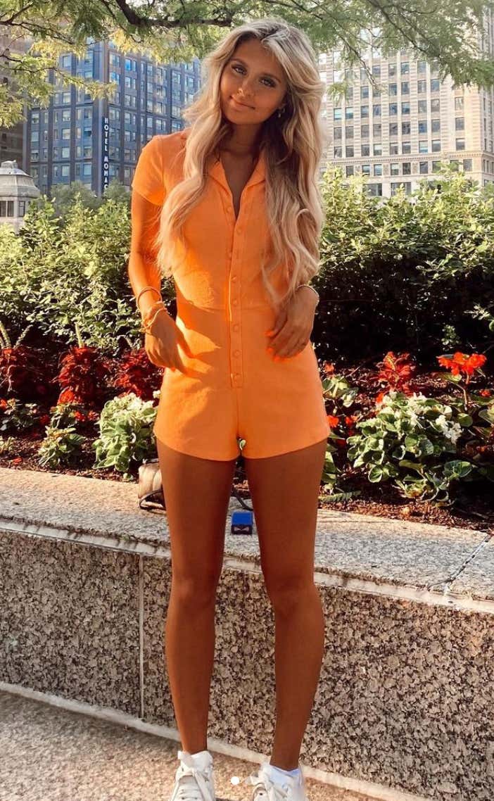 Barstool Chicago's Local Smokeshow Of The Day - Allie_img_5