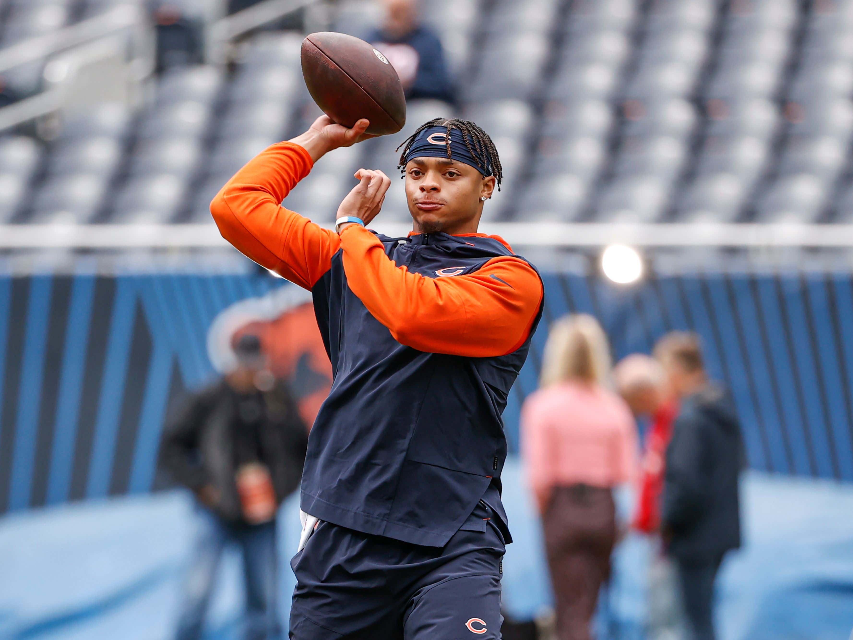 Justin Fields Completely Stinks.... Probably Barstool Sports