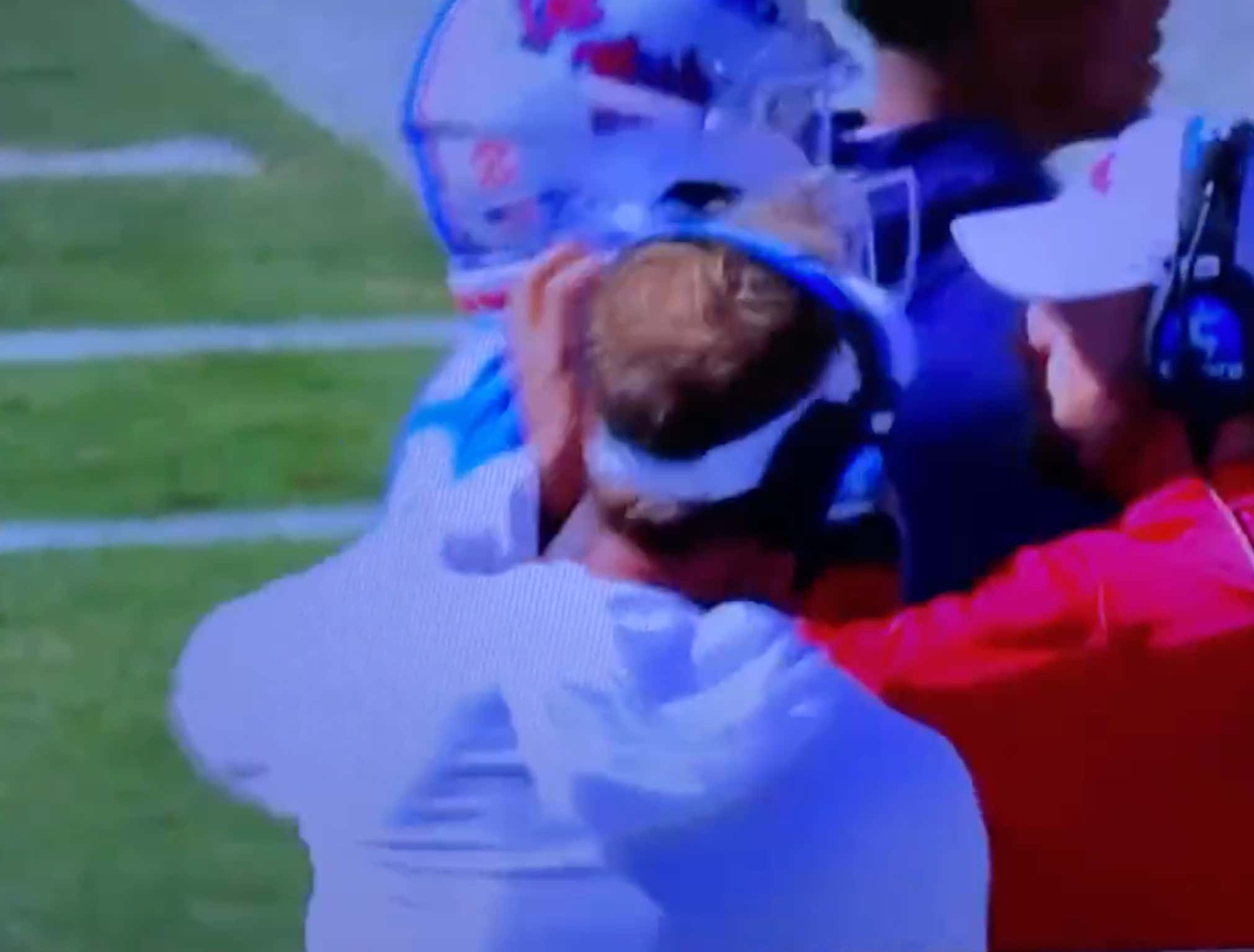 WATCH: Lane Kiffin Shoves A Player After A False Start On Fourth Down