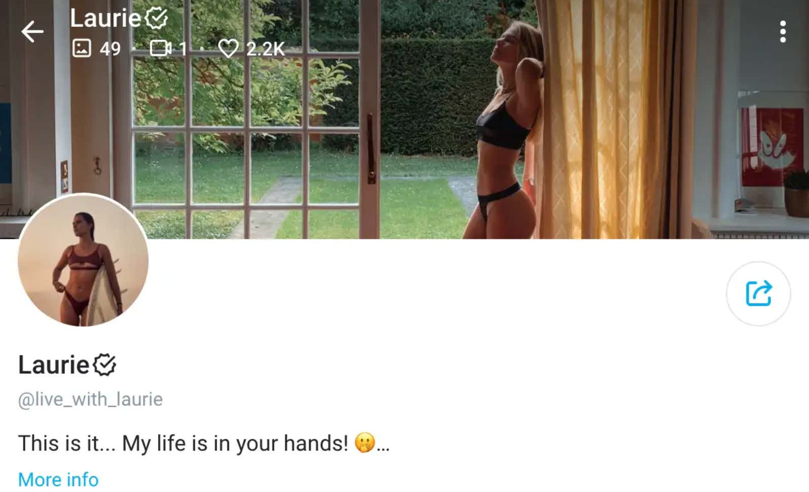 OnlyFans Model Lets Her Followers Control Her Life  — Immediately Forced To Dump Her Boyfriend And Quit Her Job To Do More Photoshoots