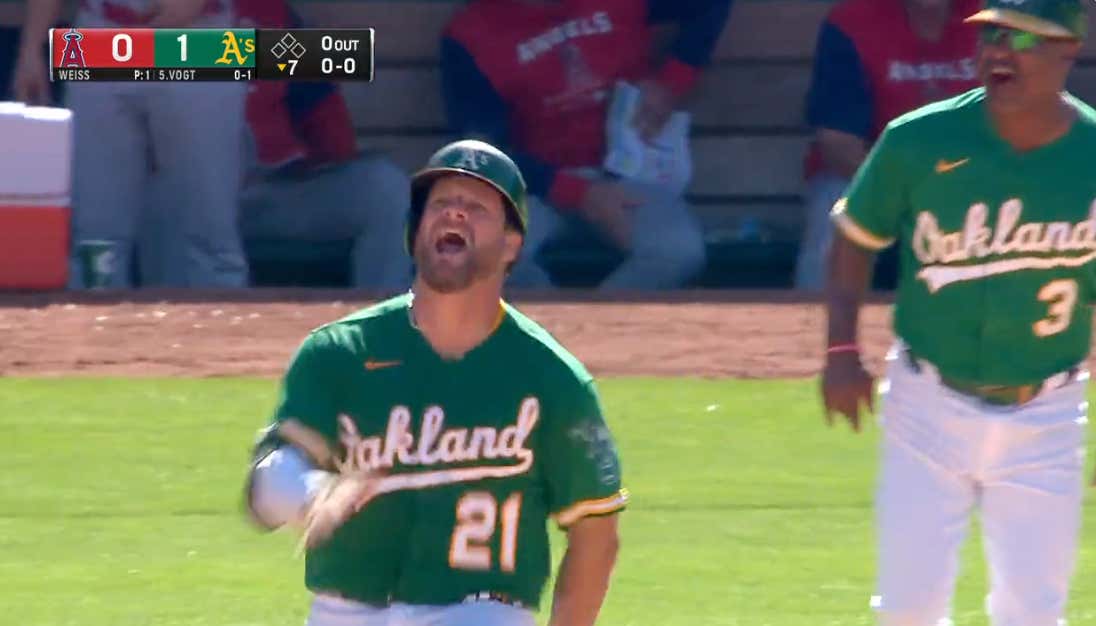 Stephen Vogt Went Yard In The Last At-Bat Of His Career And Strutted Around The Bases In Fantastic Fashion