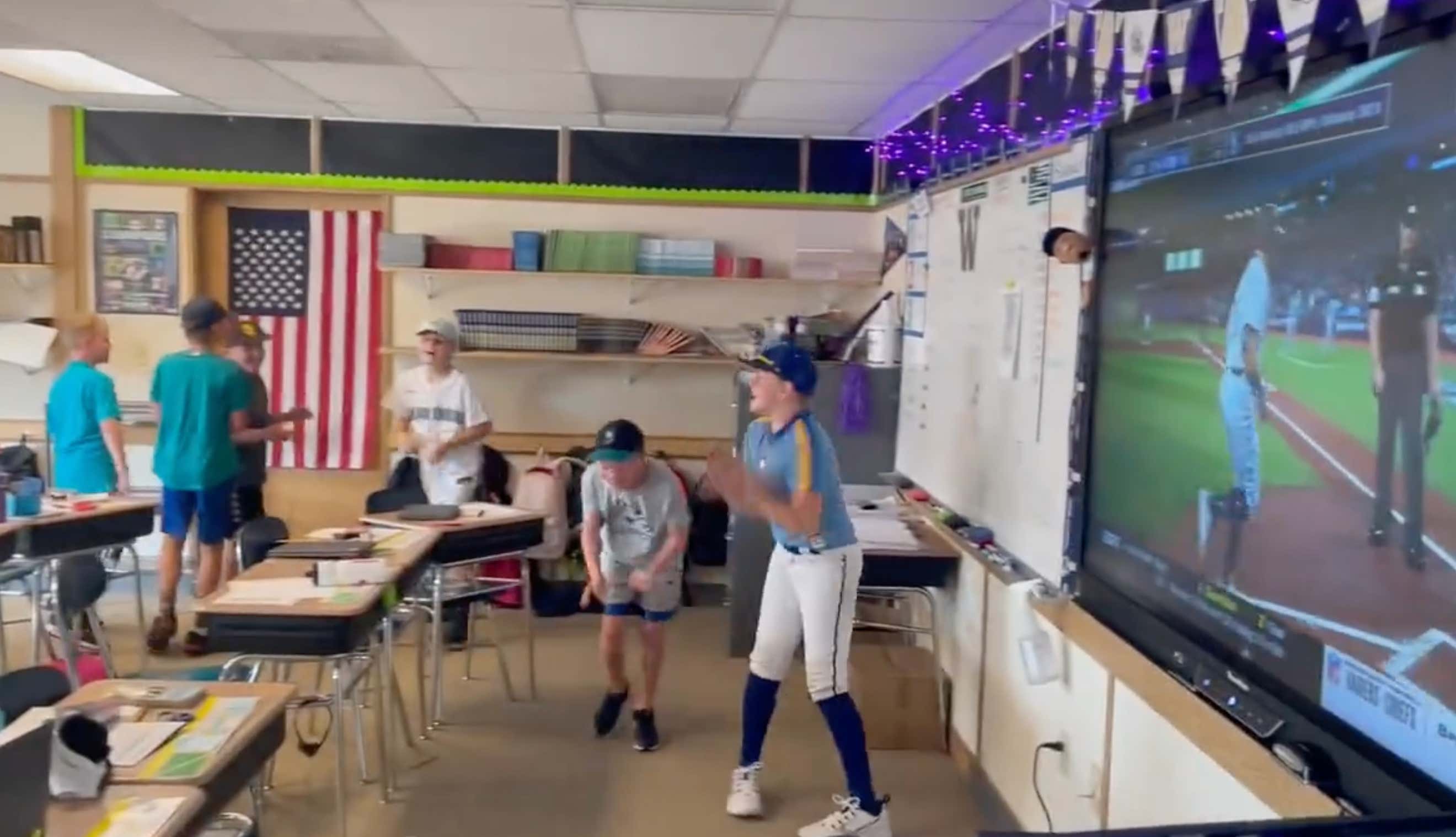 Being a Teacher And Letting Your Class Watch Live Sports is a 10/10 Move