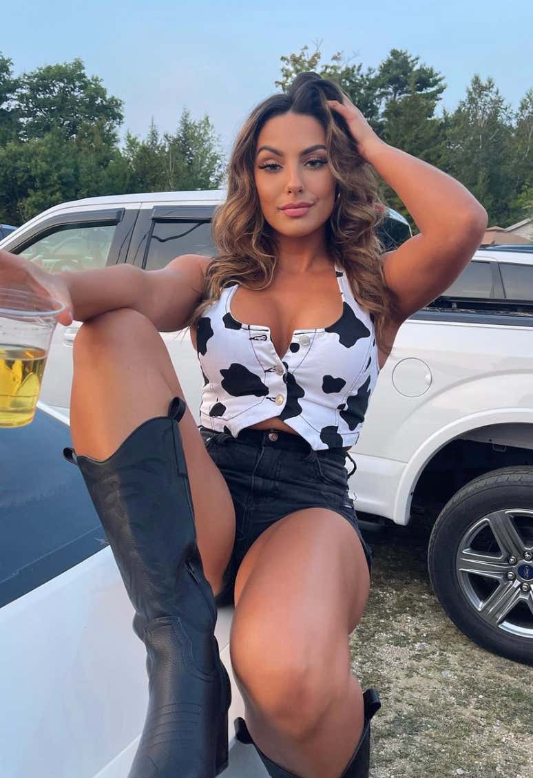 Barstool Local Smokeshow Of The Day - Marisa From Boston_img_12