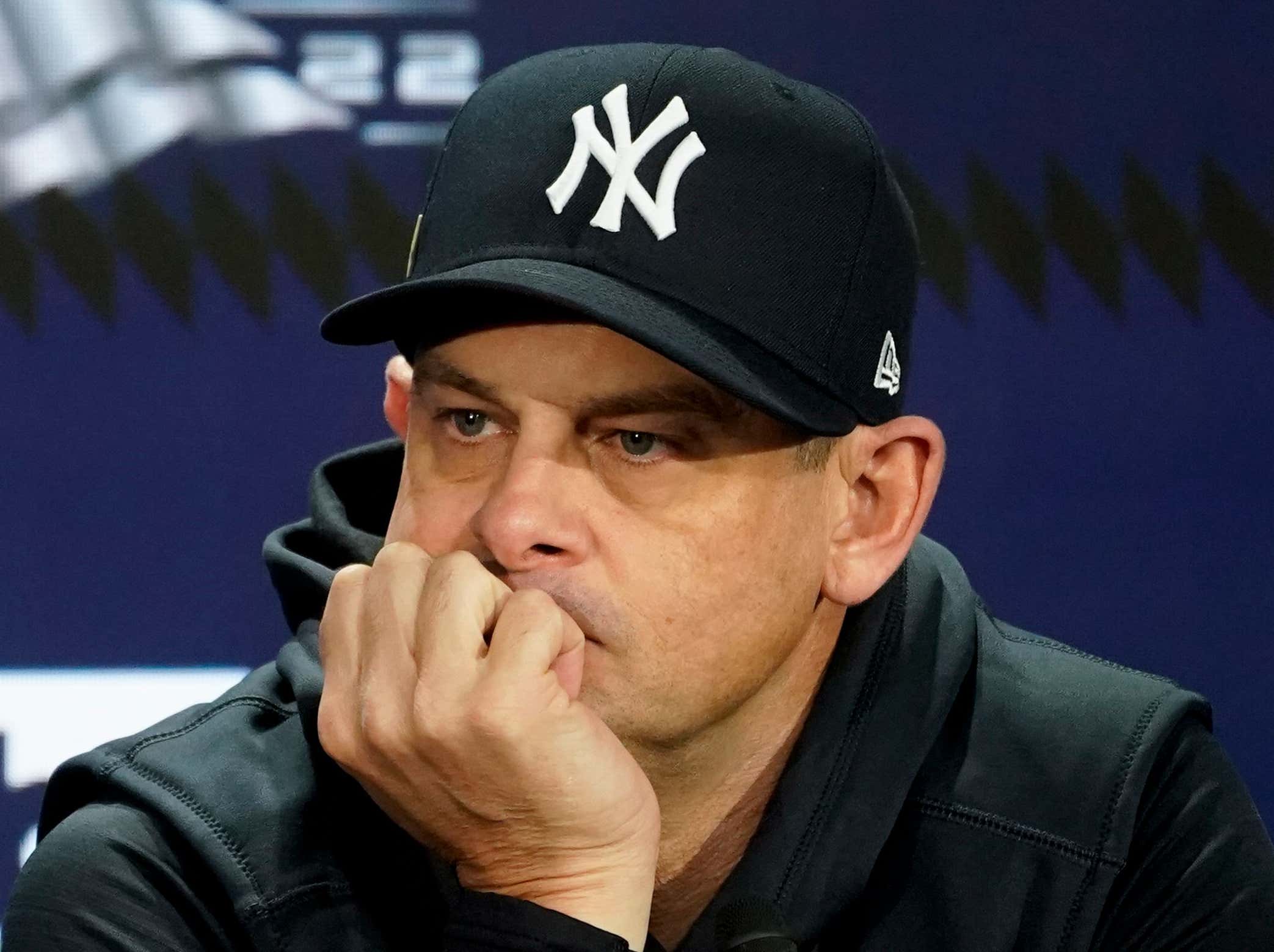 holy-shit-i-didn-t-realize-how-much-yankees-fans-hated-aaron-boone
