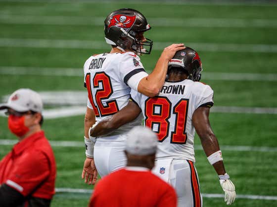 Antonio Brown Did Not Miss His Opportunity to Ridicule the Bucs and His Frenemy Tom Brady