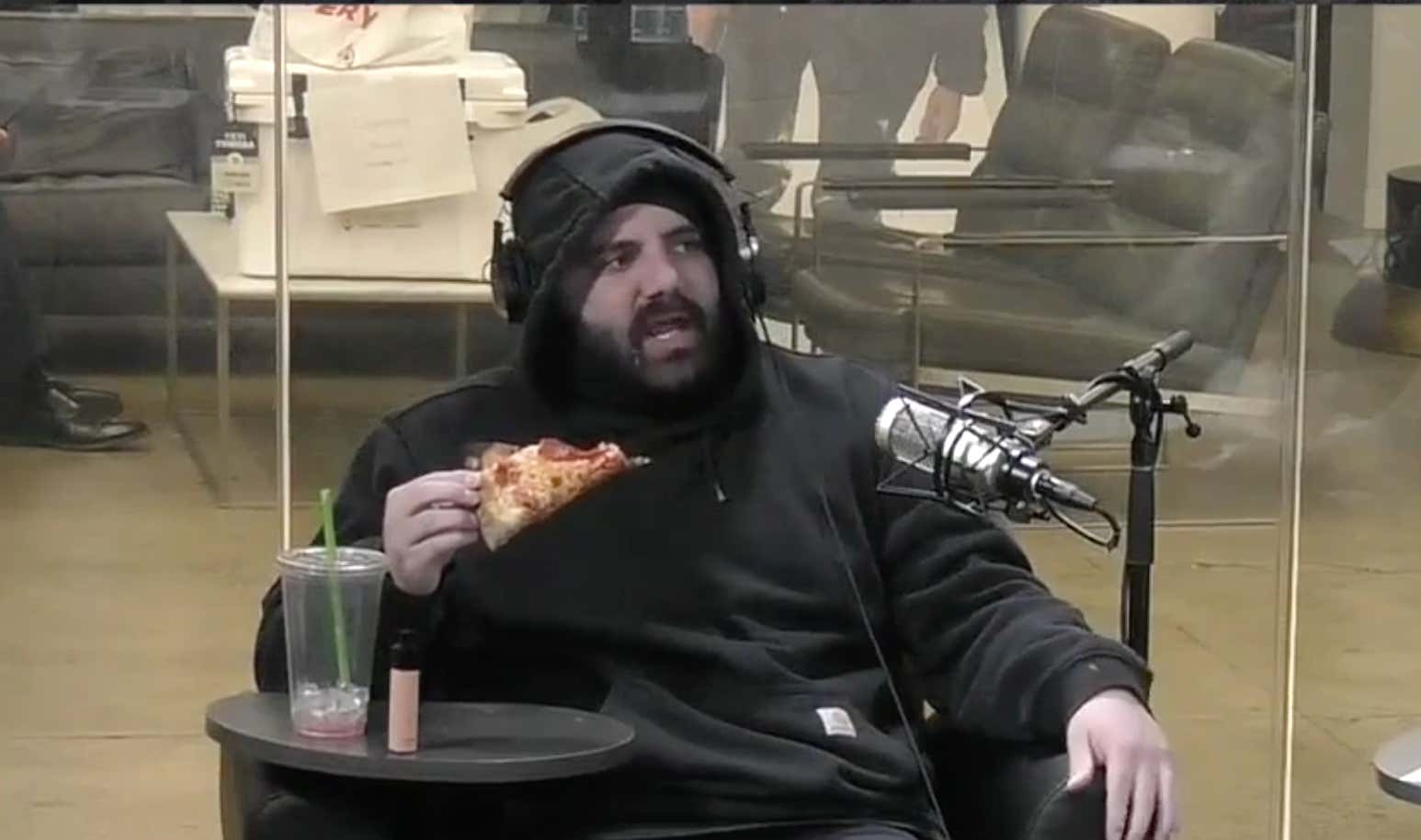 Jersey Jerry Has Invented A New Way To Eat Pizza You Almost Have To See To Believe