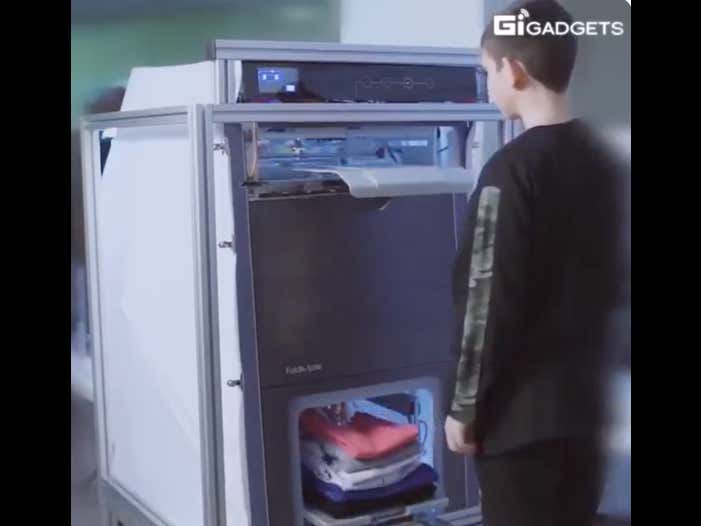 This Video Of A Machine That Automatically Folds Your Laundry Just Blew My Mind