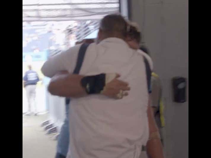 Football Guy: Mike Vrabel Cried His Eyes Out After Sunday's Game Because Titans Center Ben Jones Refused To Leave After Getting Hurt And Played Absolutely Awesome