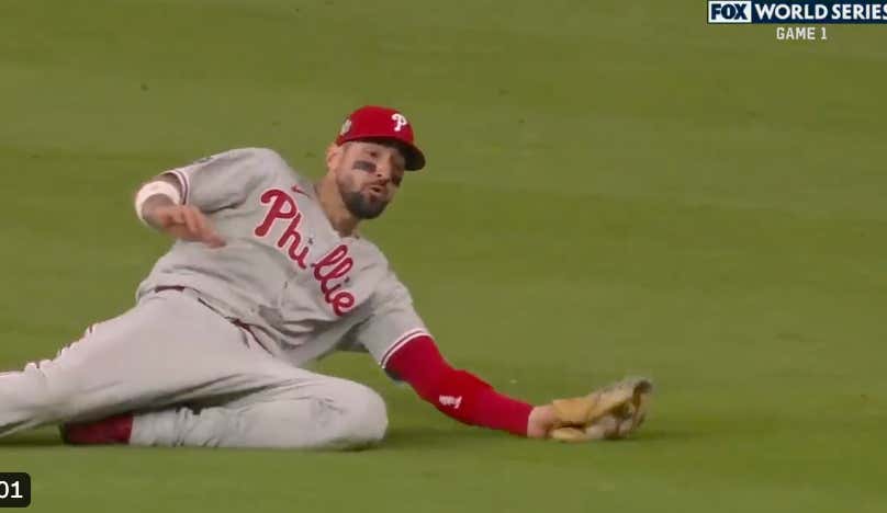 WE'RE GOING TO EXTRAS!!!