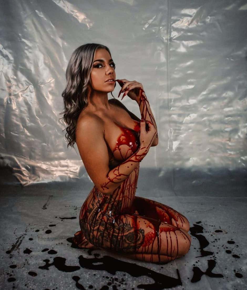 The Barstool Smokeshows Halloween Contest Has A Winner