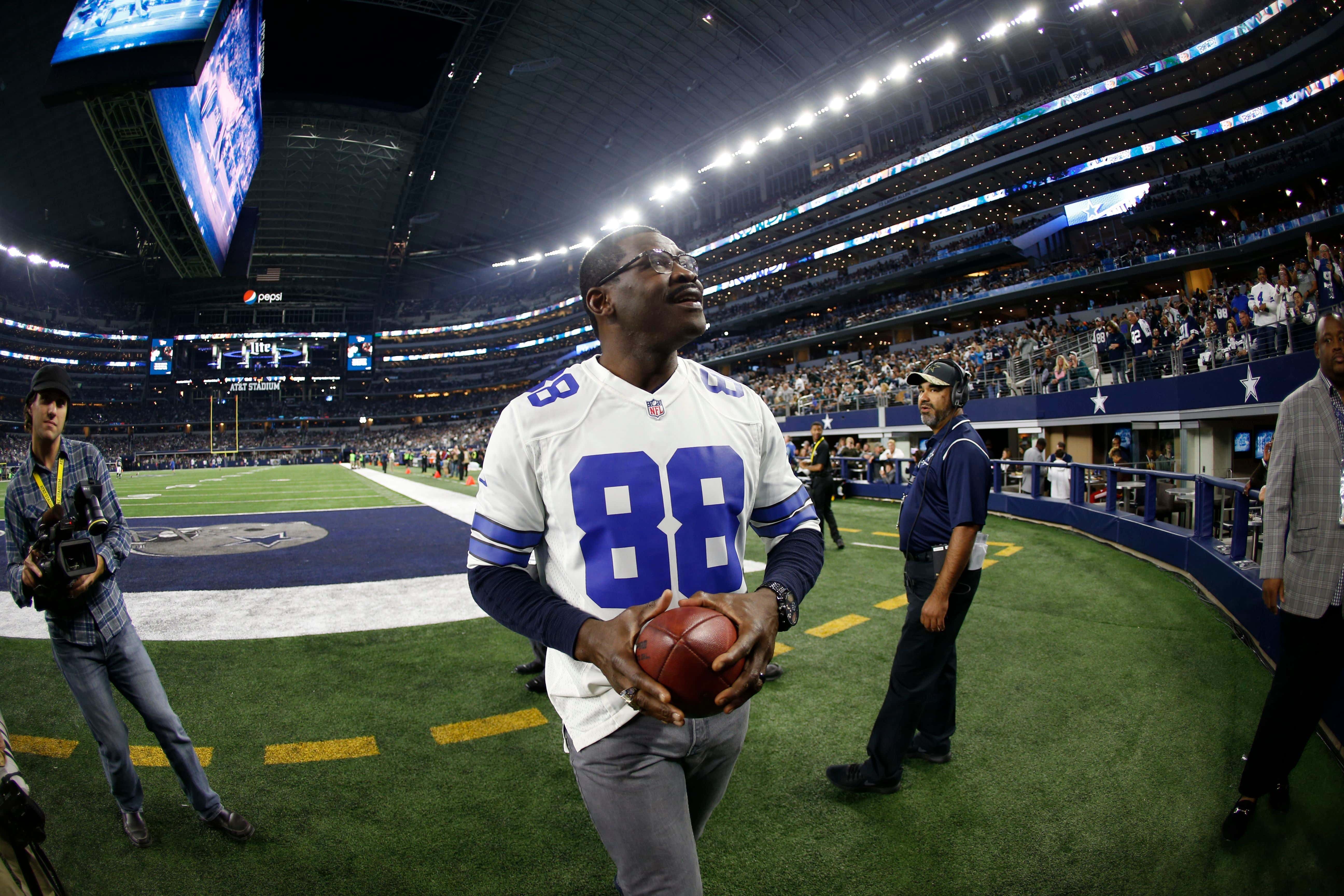 Michael Irvin Was Part Of The Craziest Locker Room Story I Have Ever Read