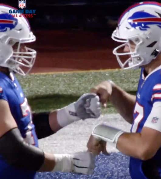 Josh Allen Is Officially Ready To Be A Super Bowl Quarterback After Pulling Off 10 Awesome Handshakes With Different Teammates In 30 Seconds