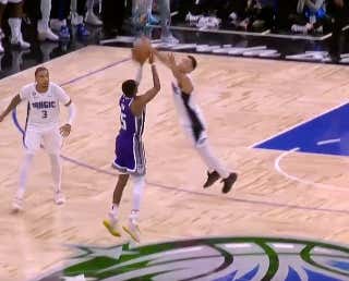 DE'AARON FOX FROM THE HALFCOURT LOGO FOR THE WIN IN OVERTIME!!