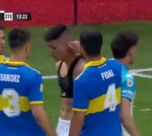 Chaos: Soccer Match In Argentina Has 10 Red Cards Thanks To Ear Pulling, Fake Fighting And Accusing The Ref Of Taking Bribes