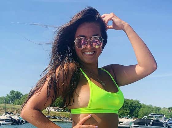 Barstool Chicago's Local Smokeshow Of The Day - Justine