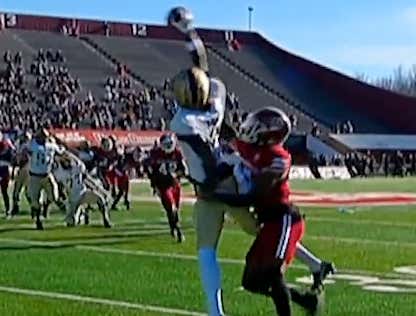Army Should Throw The Ball More If Isaiah Alston Is Going To Make Mind-Bending One-Handed Catches Like This