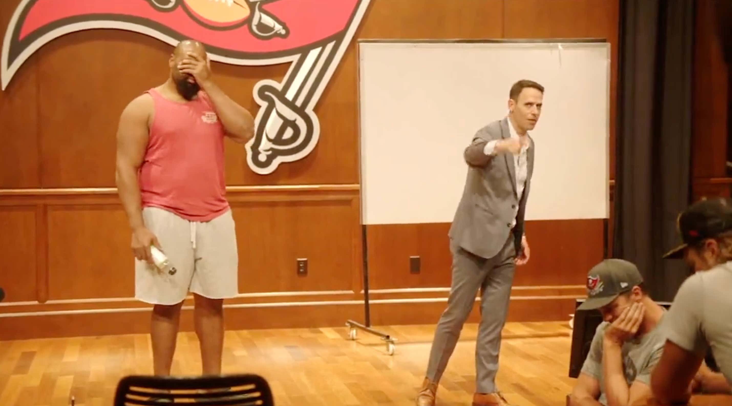 Worlds Are Colliding! Oz The Mentalist Visited The Bucs, Just As He Predicted Weeks Ago On The Yak, And He Was Breaking Minds Yet Again