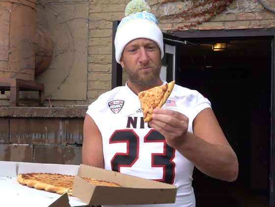 Barstool Pizza Review - Lord Stanley's Annex (DeKalb, IL)