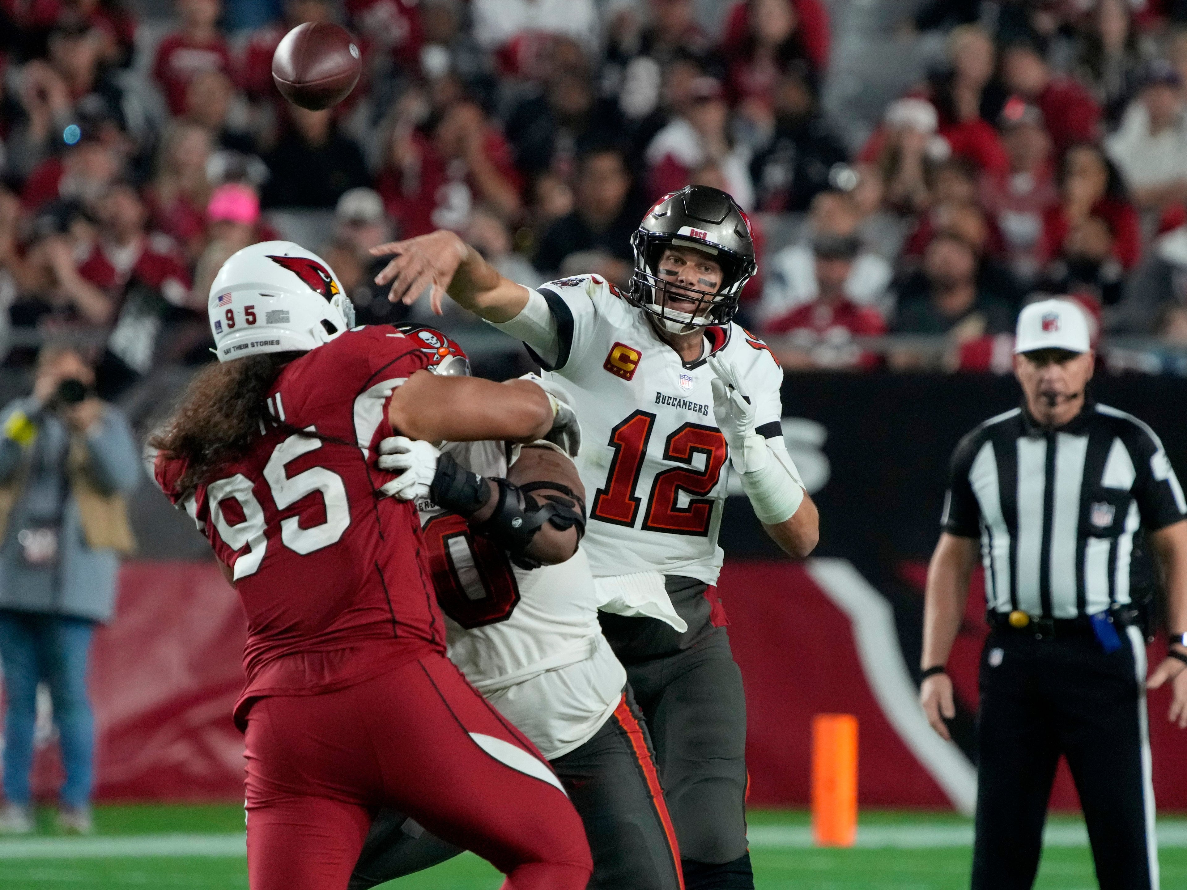 Tom Brady And The Buccaneers Pull Off A Christmas Miracle In Arizona