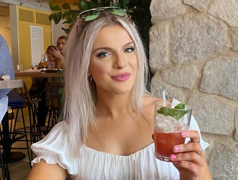 Barstool Chicago's Local Smokeshow Of The Day Claire Barstool Sports