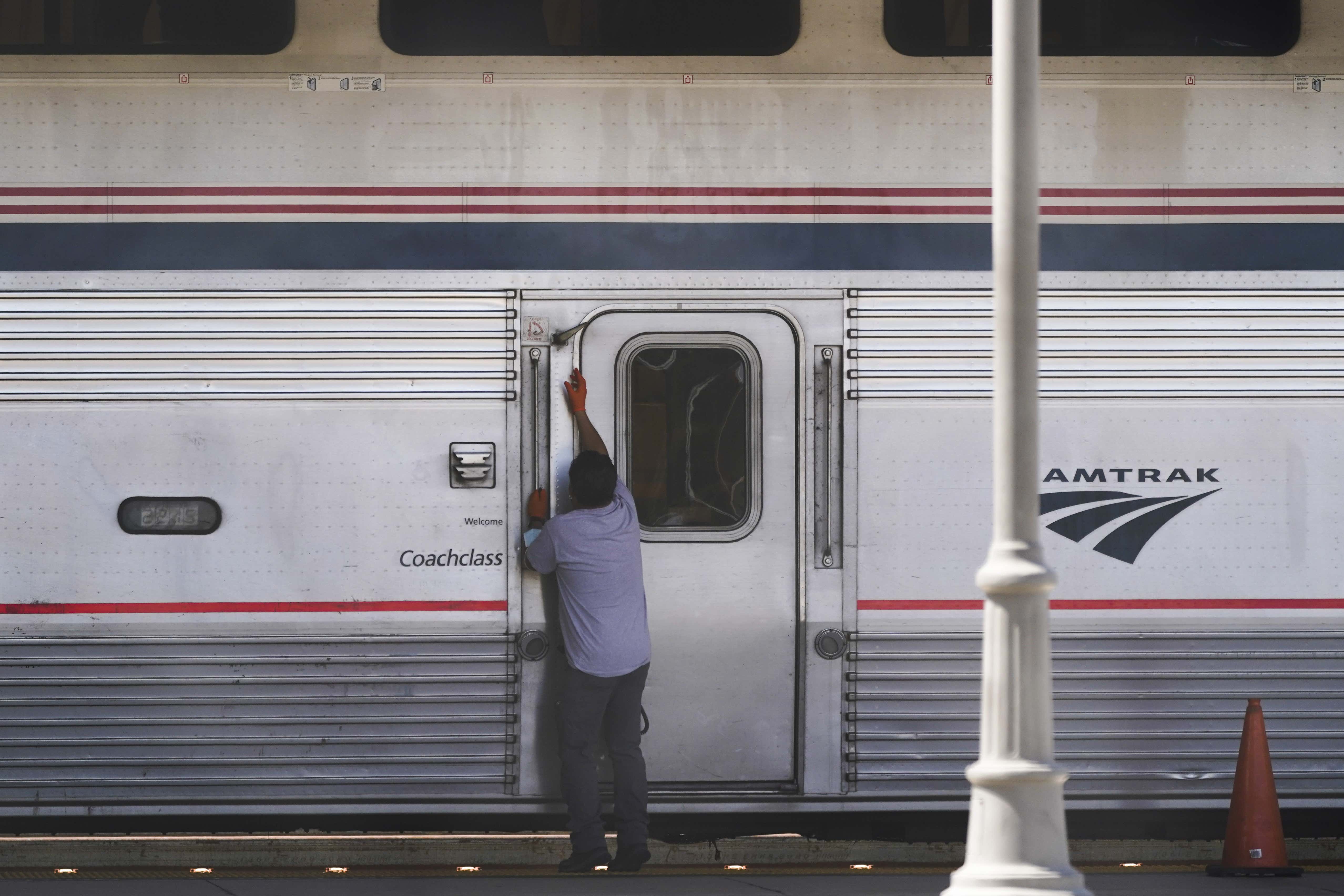 Amtrak Passengers Thought They Were Being Held Hostage Because Train Was Delayed For 20 HOURS