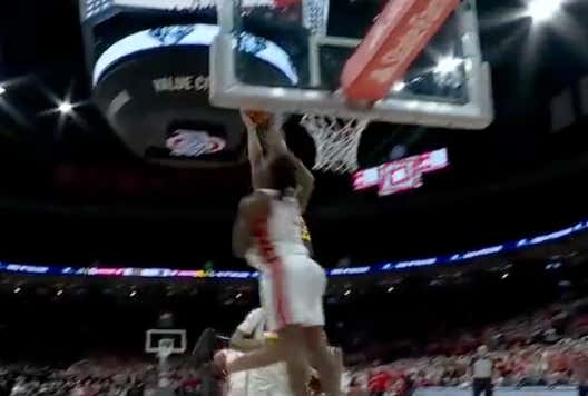 This Pathetic Foul Call That Cost Ohio State The Game Tonight Is Precisely Why Everyone Says College Basketball Refs Stink