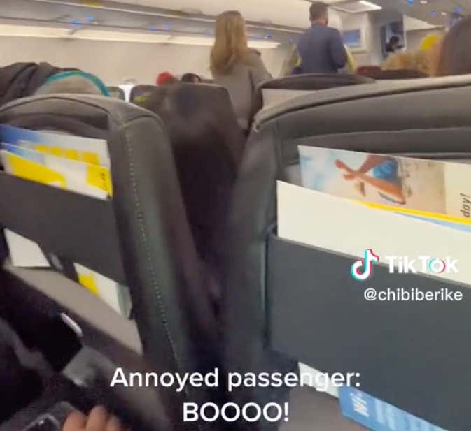 Woman Makes Spirit Airlines Experience Even Worse By Holding Up Flight And Then Wishing Death On The Entire Plane As She Gets Kicked Off