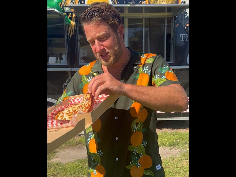 Barstool Pizza Review The Pizza Slice (Key Largo, FL) Barstool TV