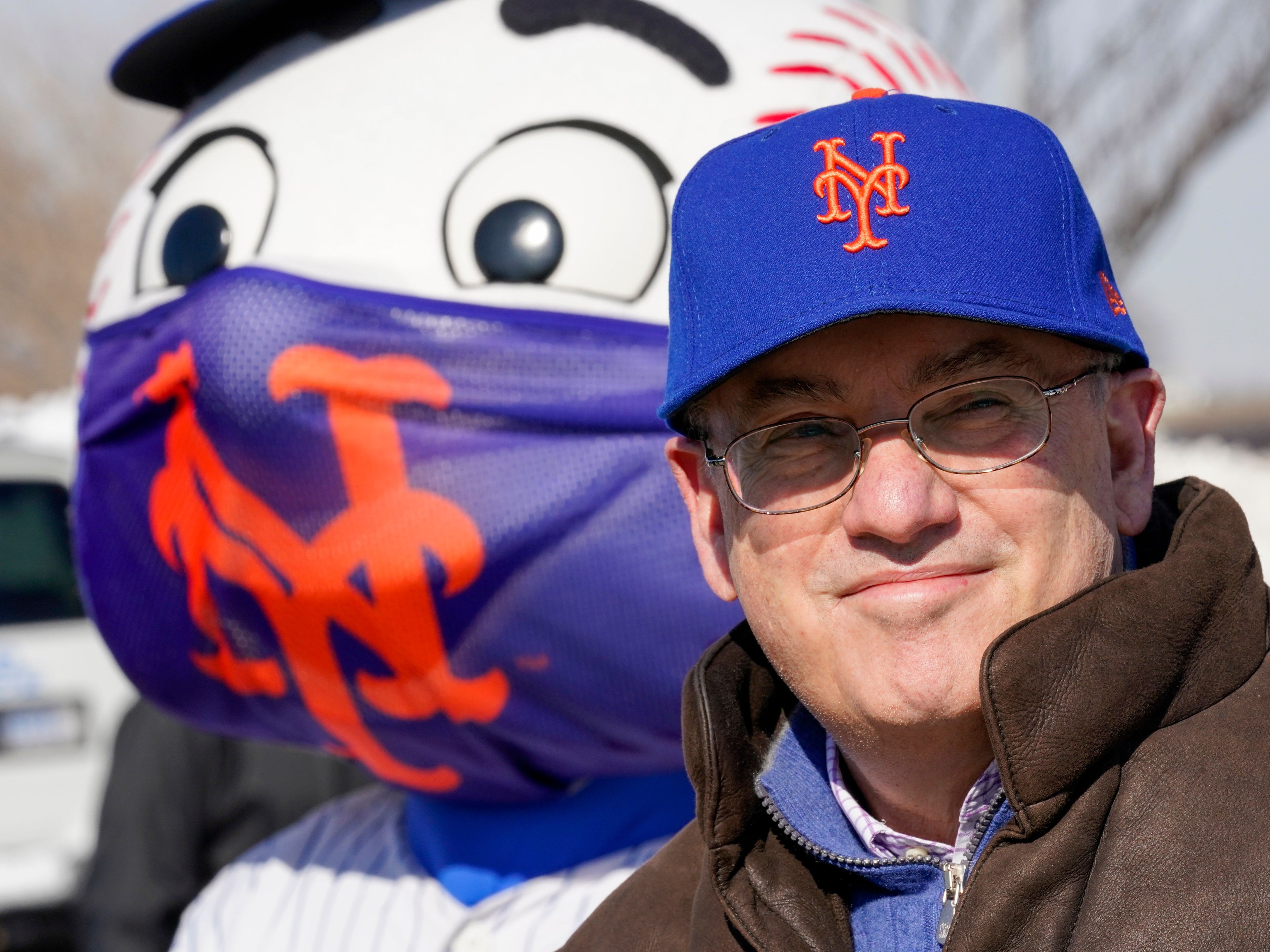 Good News Mets Fans: Steve Cohen's Hedge Fund Made A BOATLOAD Of Money Last Year