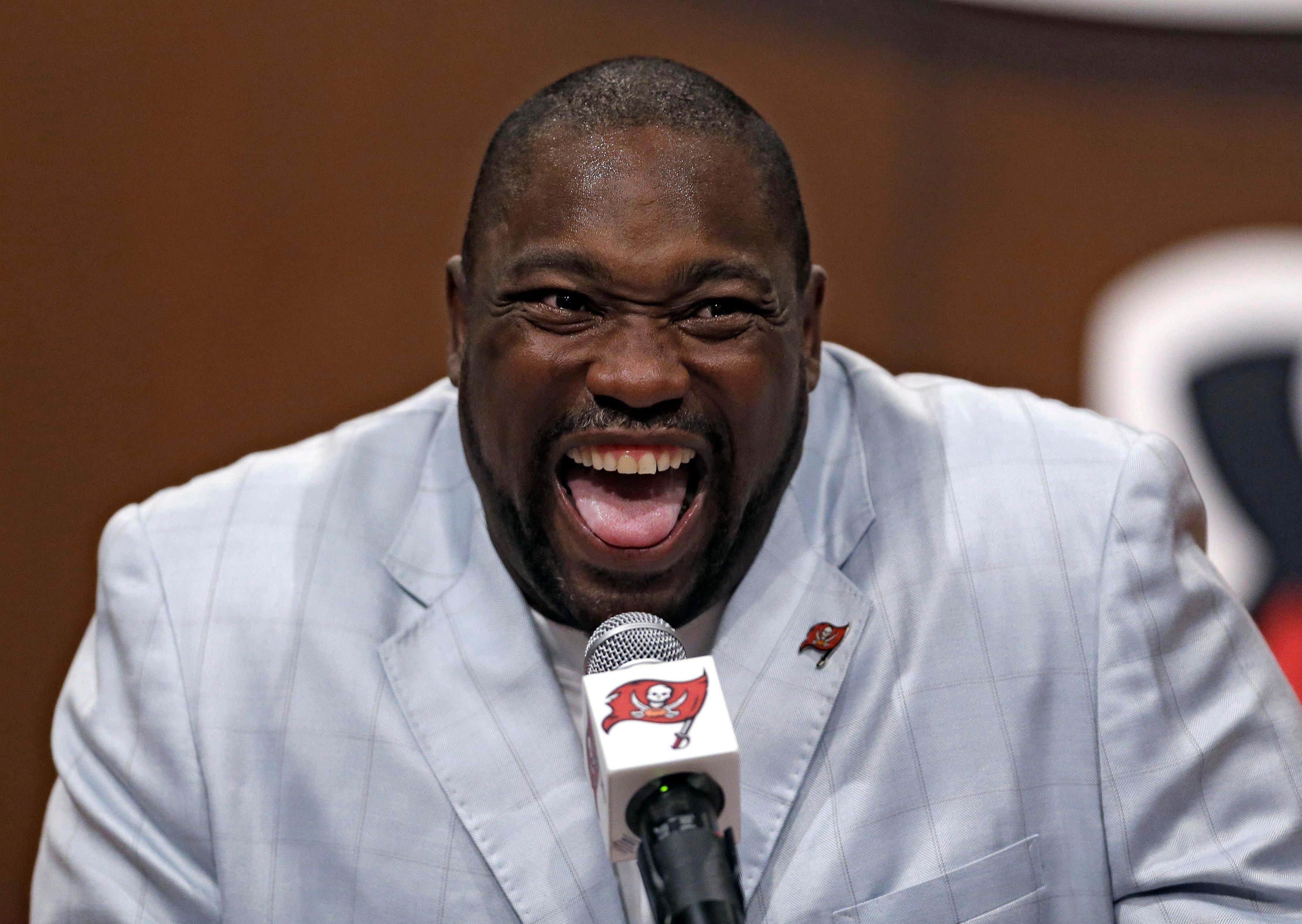 Warren Sapp Claims He Heard That The Bears Are Trading Justin Fields And Drafting Bryce Young