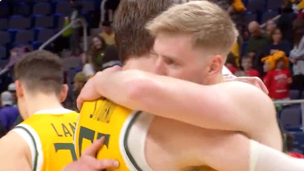 Some Things Are Bigger Than Sports : Siena's Michael Baer Puts Up Career Performance In A Win Over Iona Just Days After Losing His Father To Cancer