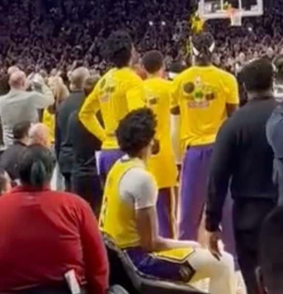 True Leader: Anthony Davis Didn't Celebrate LeBron Breaking The Scoring Record Because He Was Pissed Off Losing To The Thunder