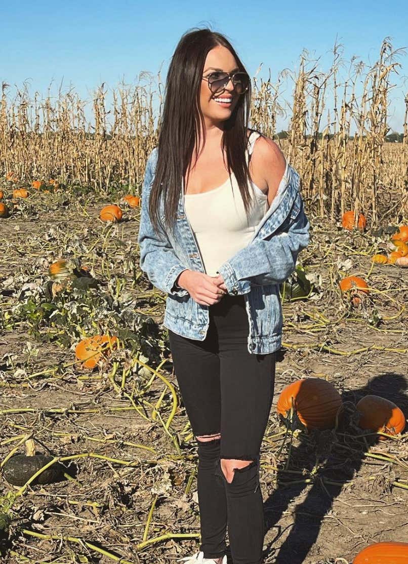 Barstool Chicago's Local Smokeshow Of The Day - Danielle