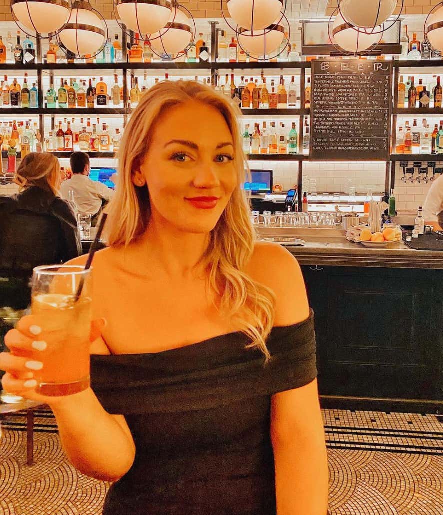 Barstool Chicago's Local Smokeshow Of The Day - Abby