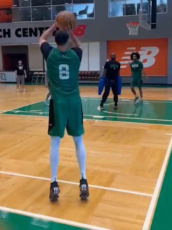 After Missing The Entire Season, These Videos Of Danilo Gallinari Playing Basketball Again Has My Brain Going To Dangerous Places