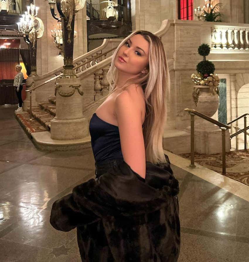 Barstool Chicago's Local Smokeshow Of The Day - Polina_img_1