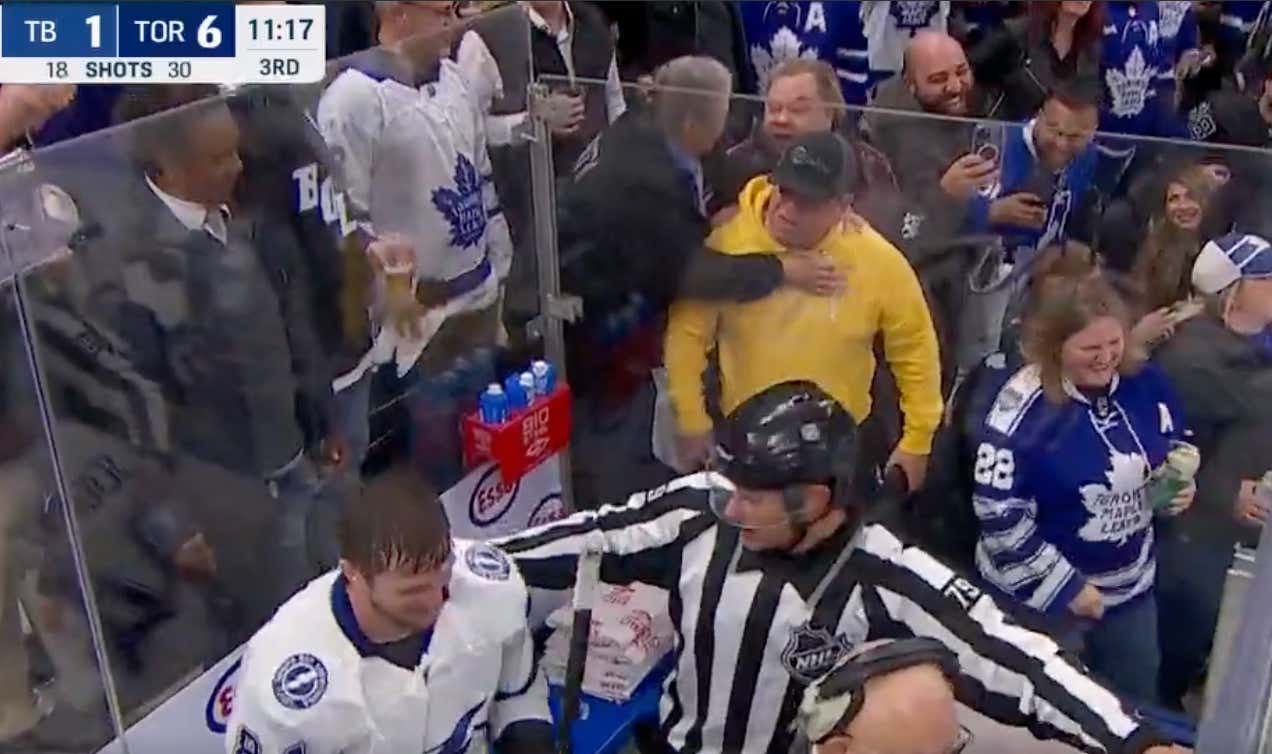 Hardo Maple Leafs Fan Has Nothing On Flyers Fans, Clearly Doesn't Want The Cup Enough