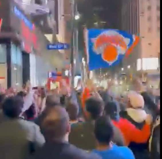 A Beautiful Sight: Knicks Fans Are Going Wild In The Streets Of NYC, Chanting 'Fuck Phil Jackson' And Celebrating Their Asses Off