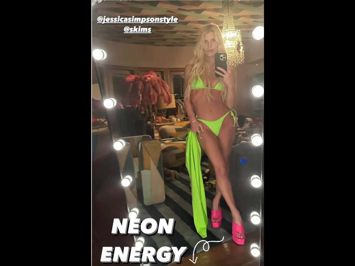 Jessica Simpson Is Not Playing Around