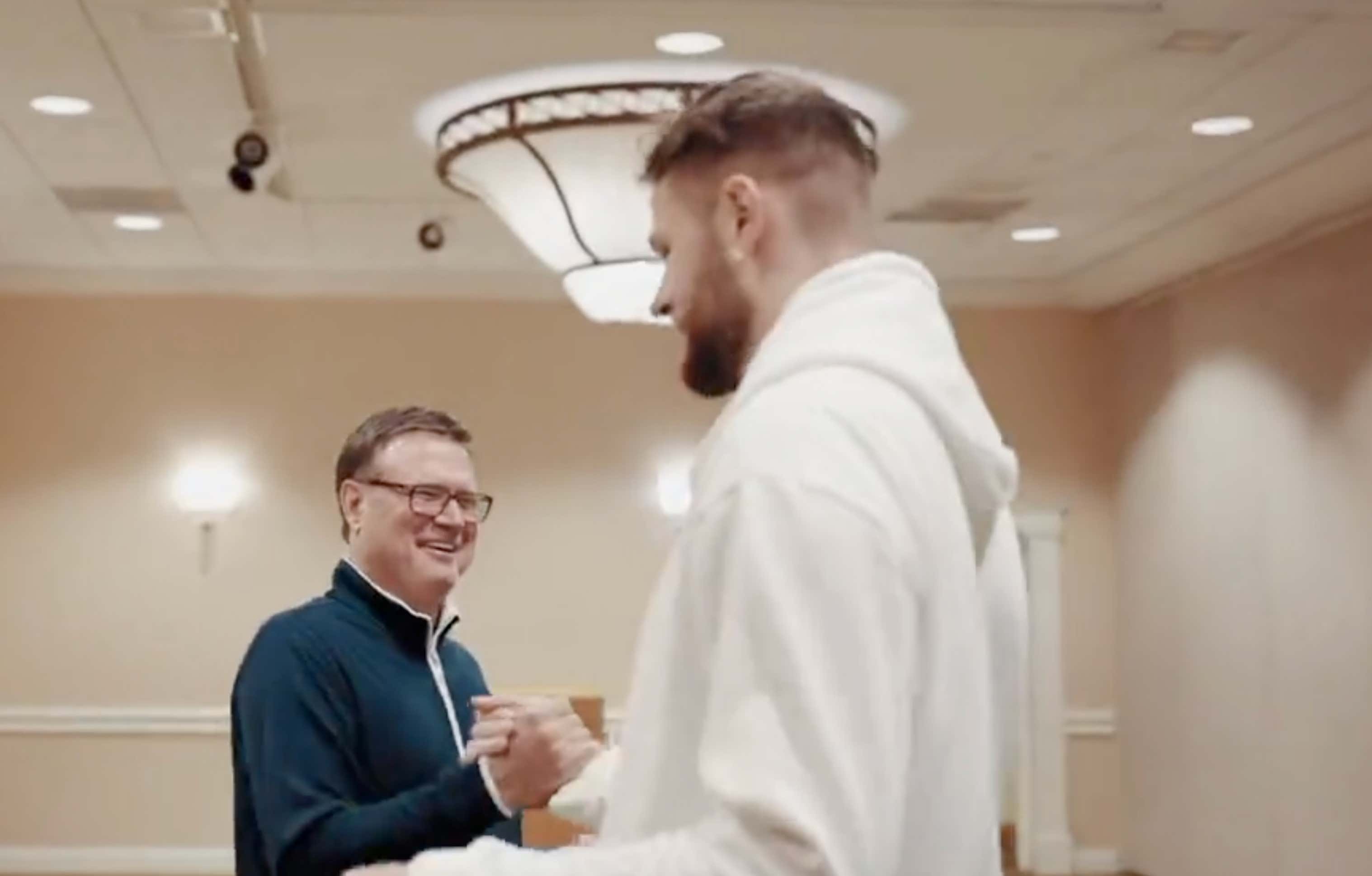 BREAKING: Hunter Dickinson Commits To Kansas