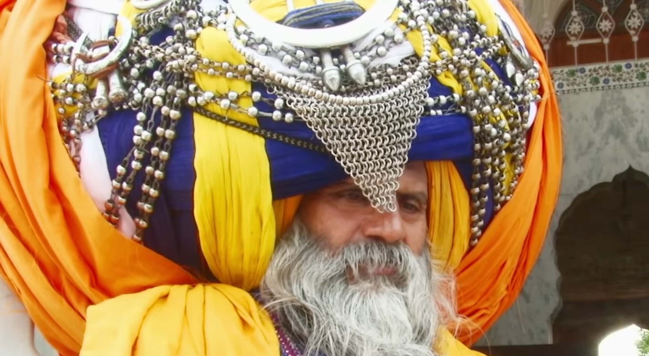 A Longtime Stoolie Has The Strongest Neck In The World After Hauling His 100 Pound, 600 Meter Turban